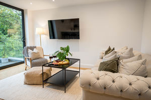 Living Area- click for photo gallery